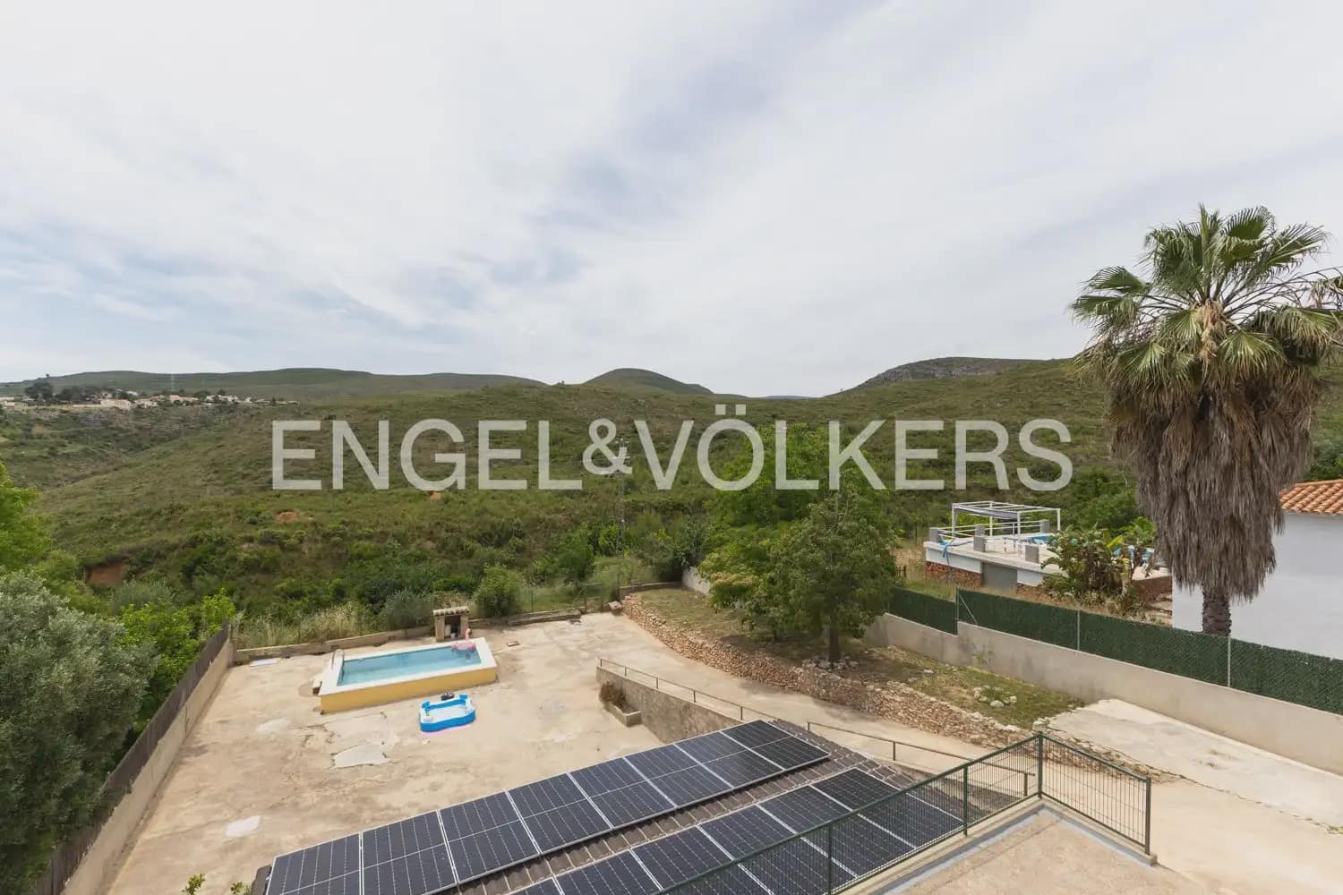 3 bedroom Villa for sale in Turis with pool garage - € 279,000 (Ref: 9898009)