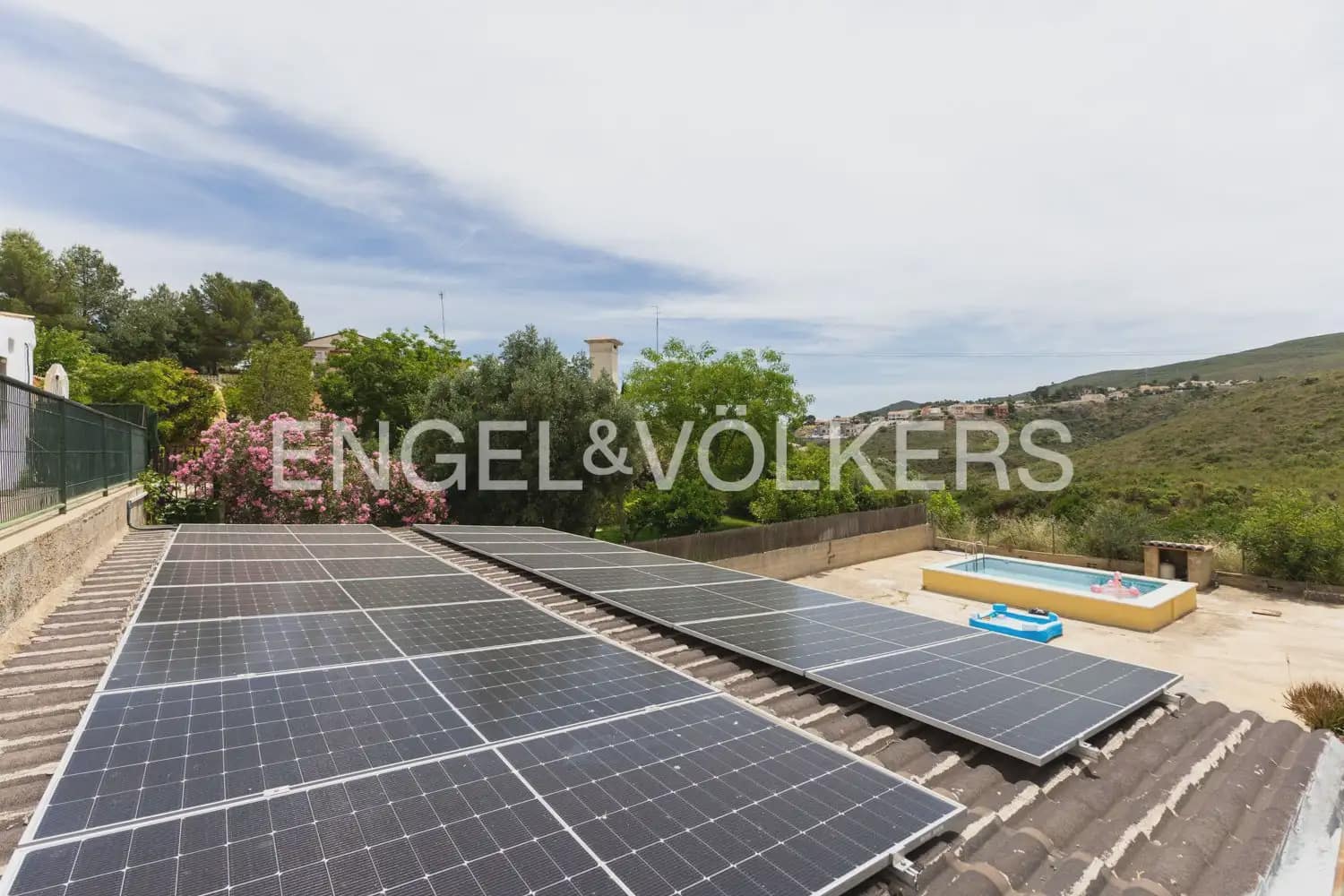 3 bedroom Villa for sale in Turis with pool garage - € 279,000 (Ref: 9898009)