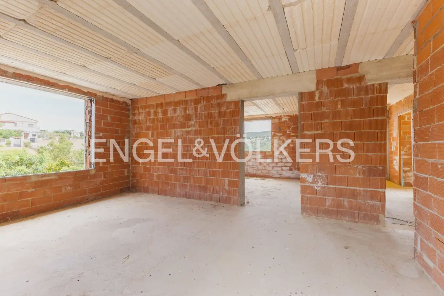 3 bedroom Villa for sale in Turis with pool garage - € 279,000 (Ref: 9898009)