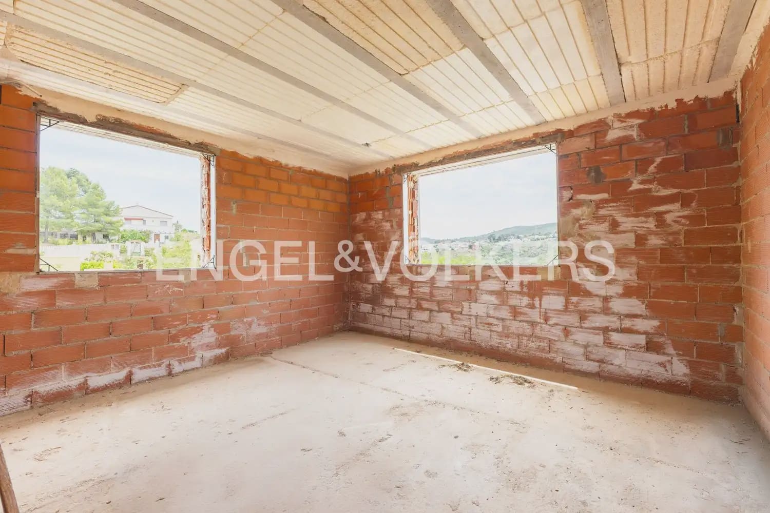 3 bedroom Villa for sale in Turis with pool garage - € 279,000 (Ref: 9898009)