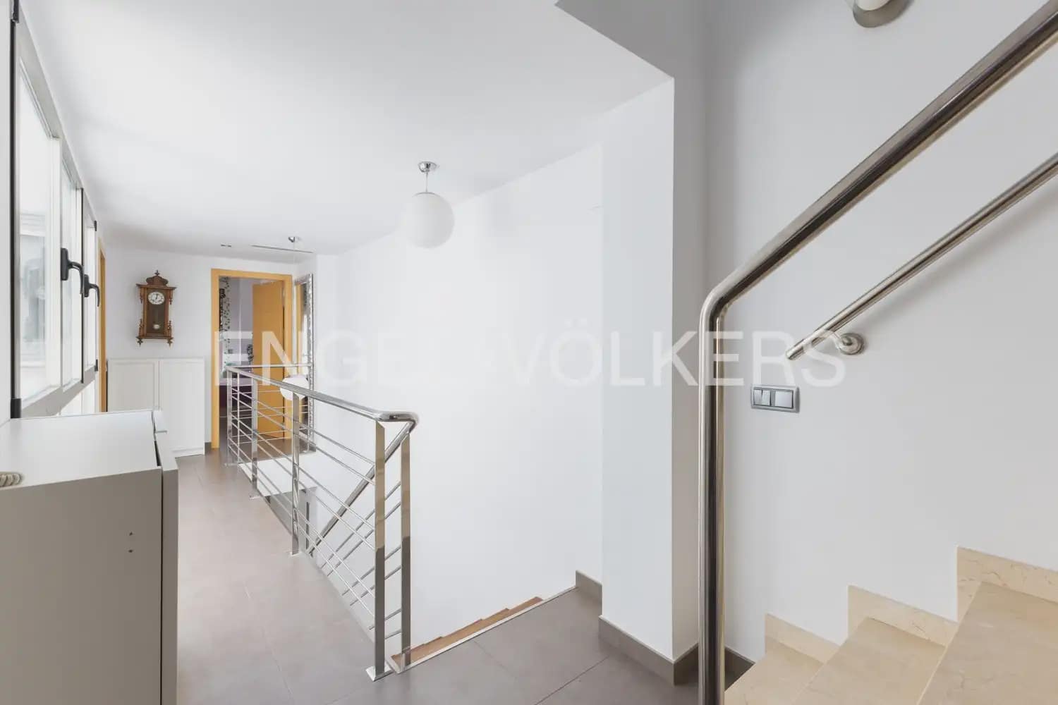 4 bedroom Townhouse for rent in Valencia city - € 1,800 (Ref: 9898010)