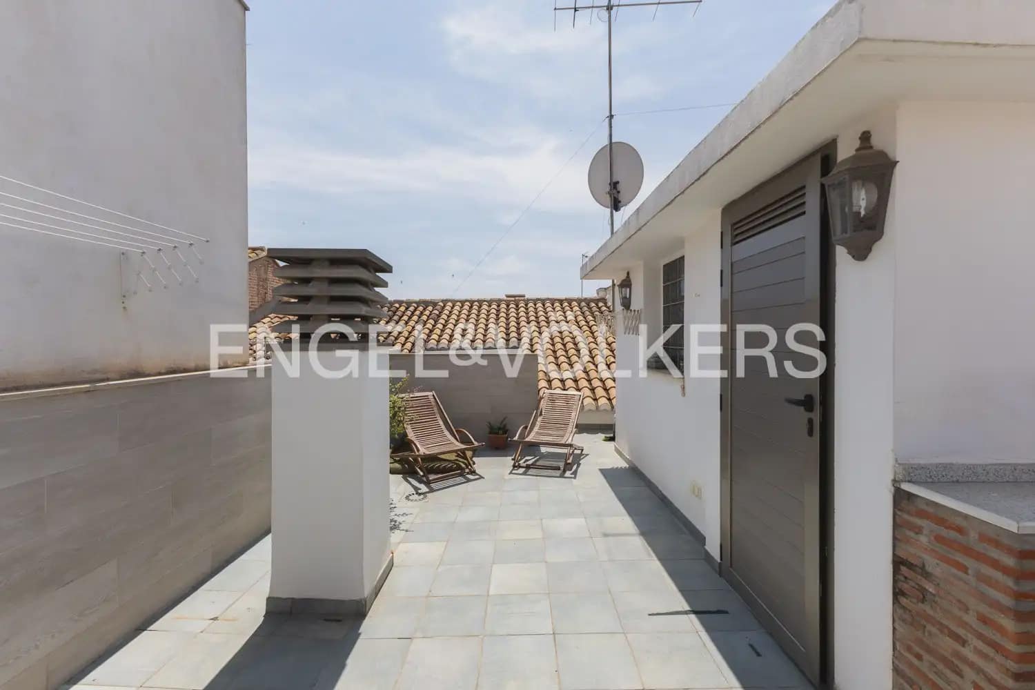 4 bedroom Townhouse for rent in Valencia city - € 1,800 (Ref: 9898010)