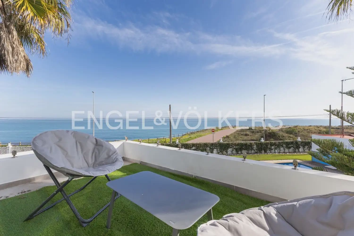 4 bedroom Villa for sale in Vinaros with pool garage - € 535,000 (Ref: 9898011)