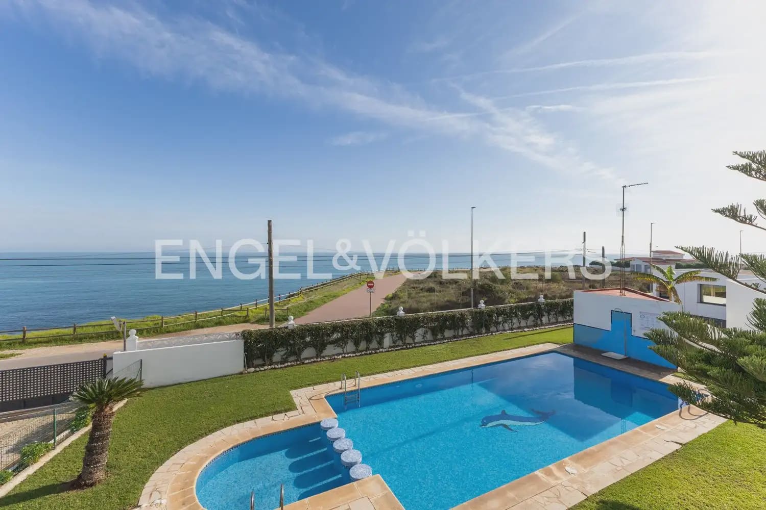 4 bedroom Villa for sale in Vinaros with pool garage - € 535,000 (Ref: 9898011)