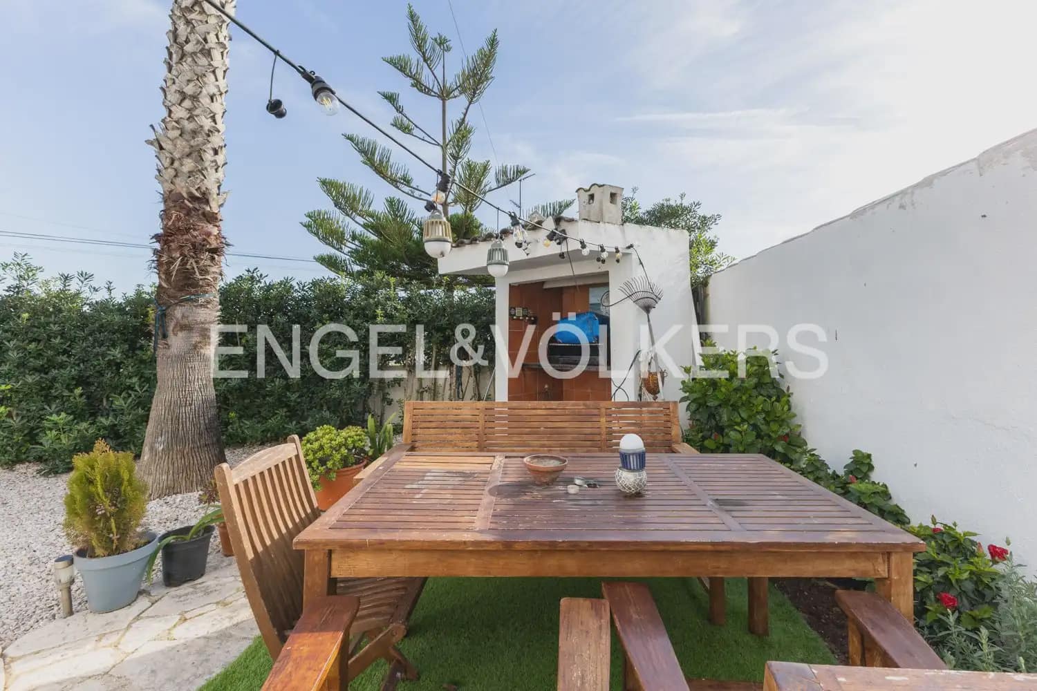 4 bedroom Villa for sale in Vinaros with pool garage - € 535,000 (Ref: 9898011)