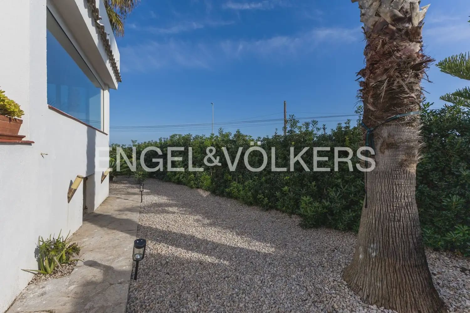 4 bedroom Villa for sale in Vinaros with pool garage - € 535,000 (Ref: 9898011)