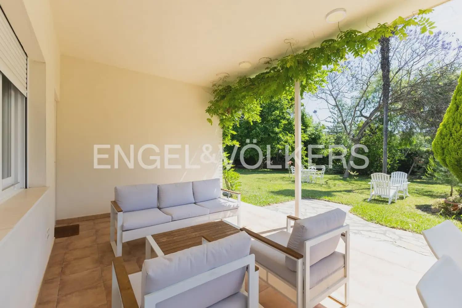 5 bedroom Villa for sale in Castello de la Plana with pool garage - € 1,150,000 (Ref: 9898012)
