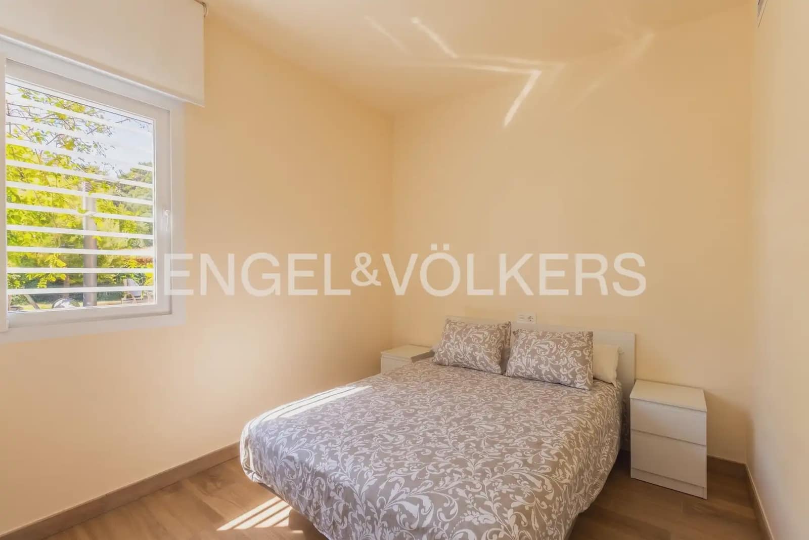 5 bedroom Villa for sale in Castello de la Plana with pool garage - € 1,150,000 (Ref: 9898012)