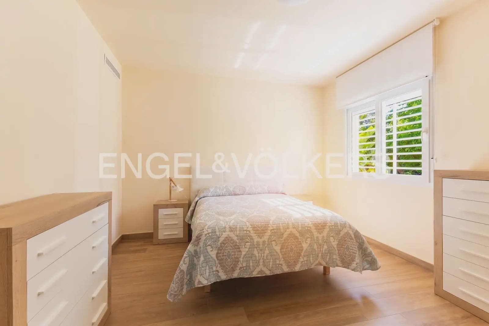 5 bedroom Villa for sale in Castello de la Plana with pool garage - € 1,150,000 (Ref: 9898012)