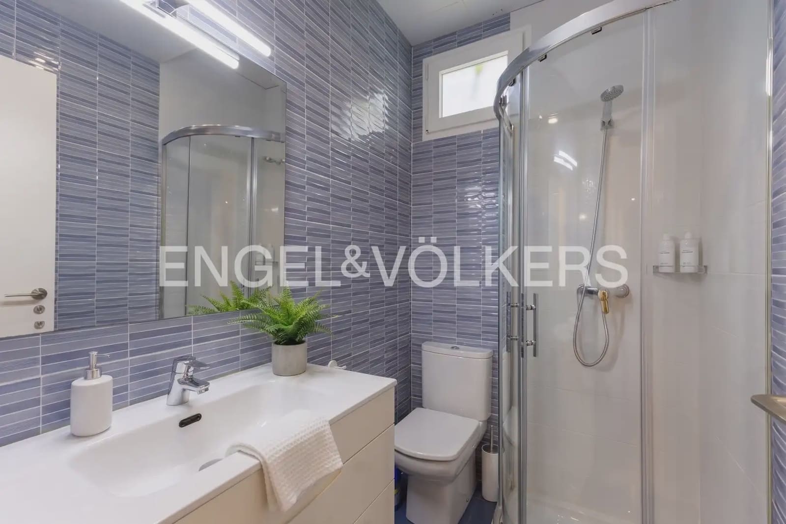 5 bedroom Villa for sale in Castello de la Plana with pool garage - € 1,150,000 (Ref: 9898012)