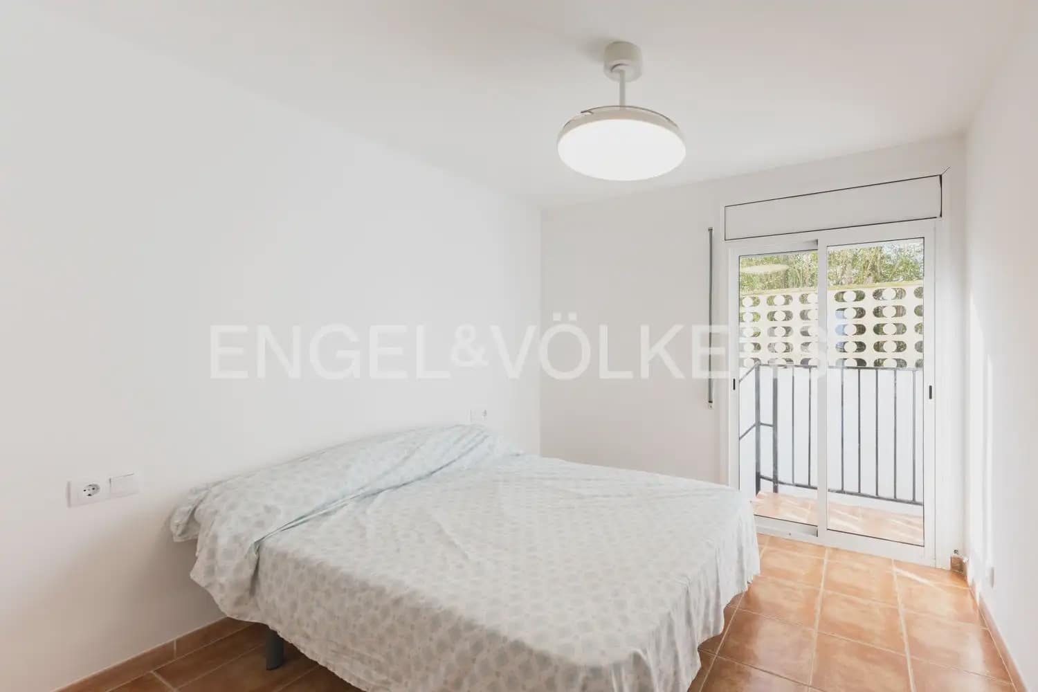Apartamento de 2 habitaciones en Vinaròs en venta con garaje - 170.000 € (Ref: 9898013)