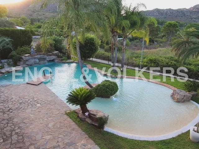 3 chambre Finca/Maison de Campagne à vendre à Xàtiva avec piscine garage - 649 000 € (Ref: 9898014)