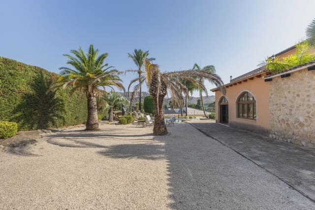 Finca/Casa Rural de 3 habitaciones en Xàtiva en venta con piscina garaje - 649.000 € (Ref: 9898014)