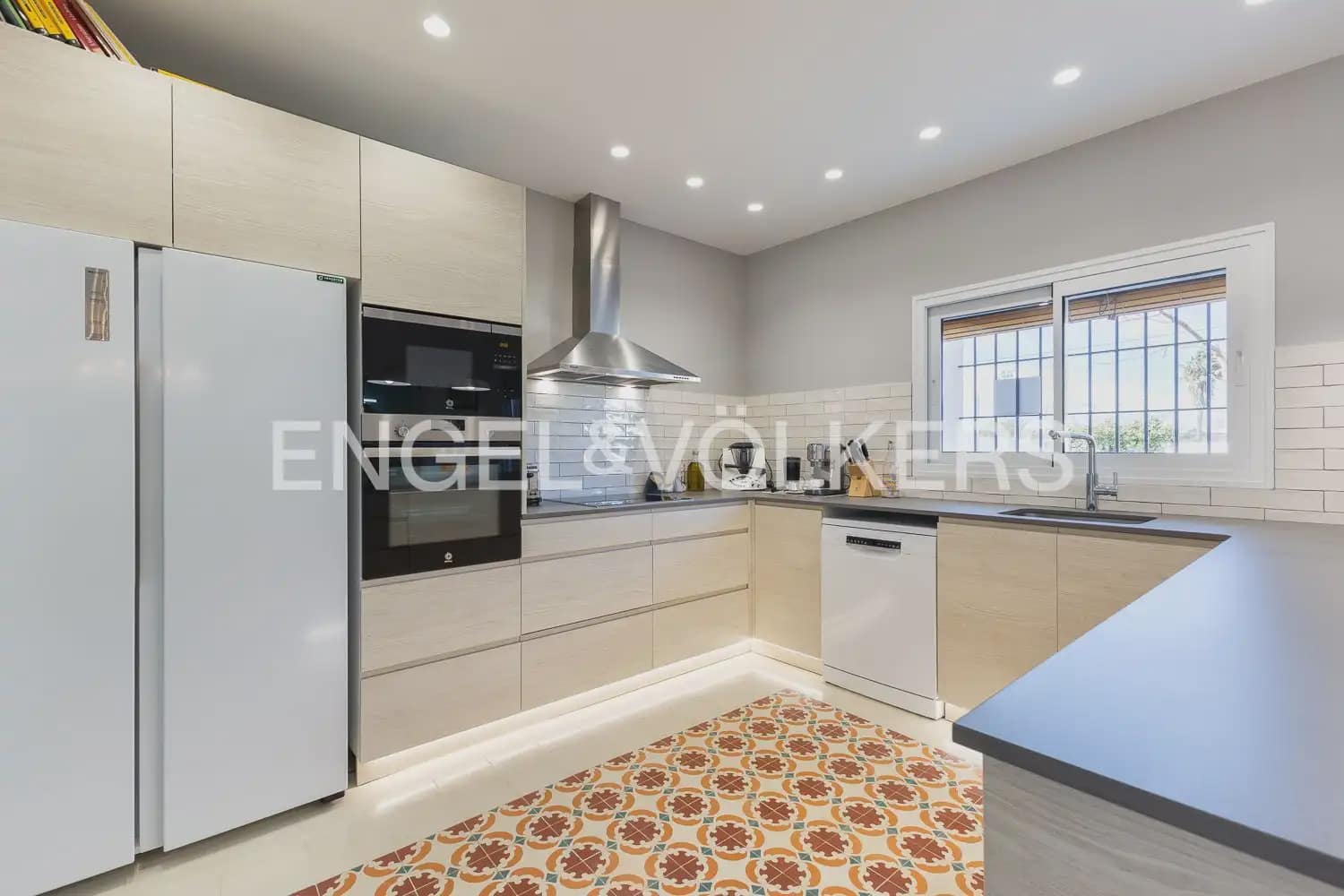 4 bedroom Finca/Country House for sale in Carcaixent with pool garage - € 580,000 (Ref: 9898015)