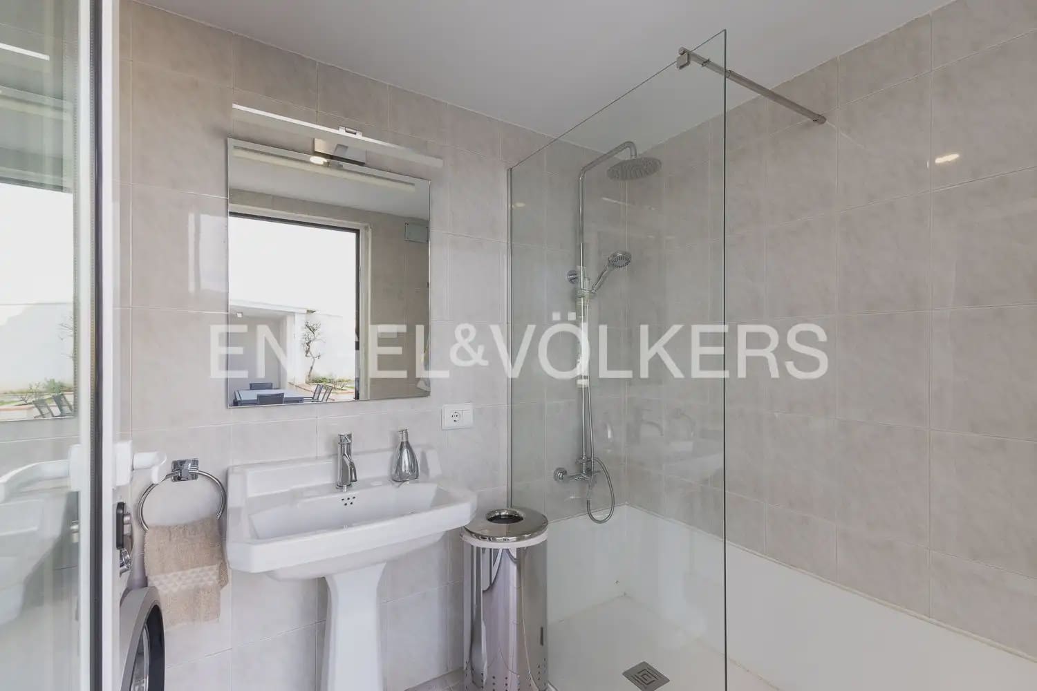 4 bedroom Finca/Country House for sale in Carcaixent with pool garage - € 580,000 (Ref: 9898015)