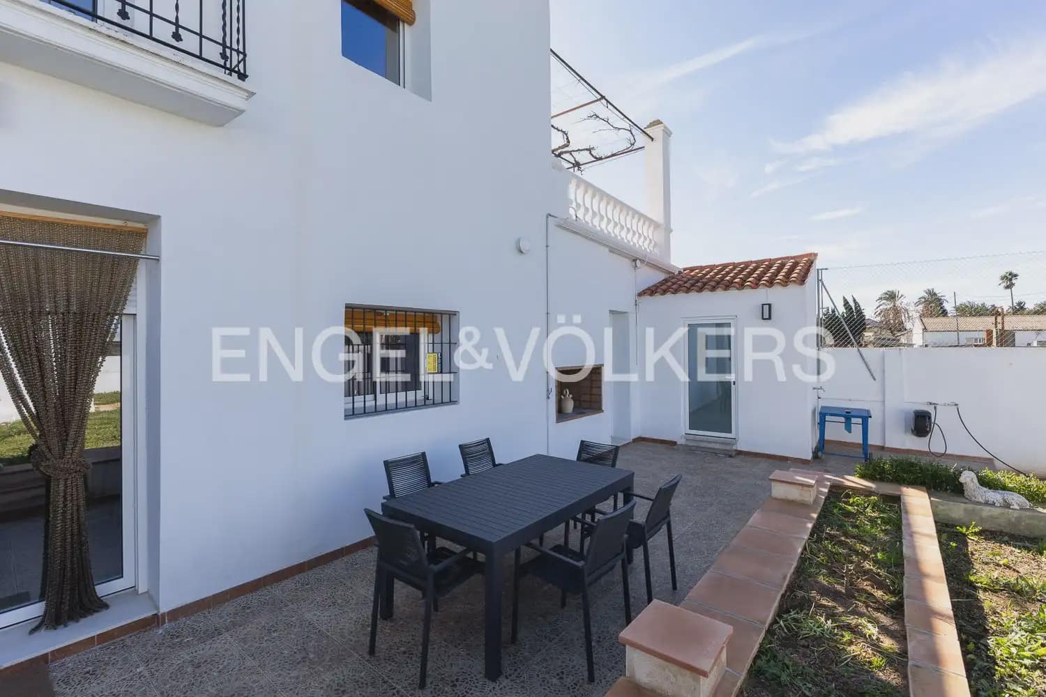 4 bedroom Finca/Country House for sale in Carcaixent with pool garage - € 580,000 (Ref: 9898015)