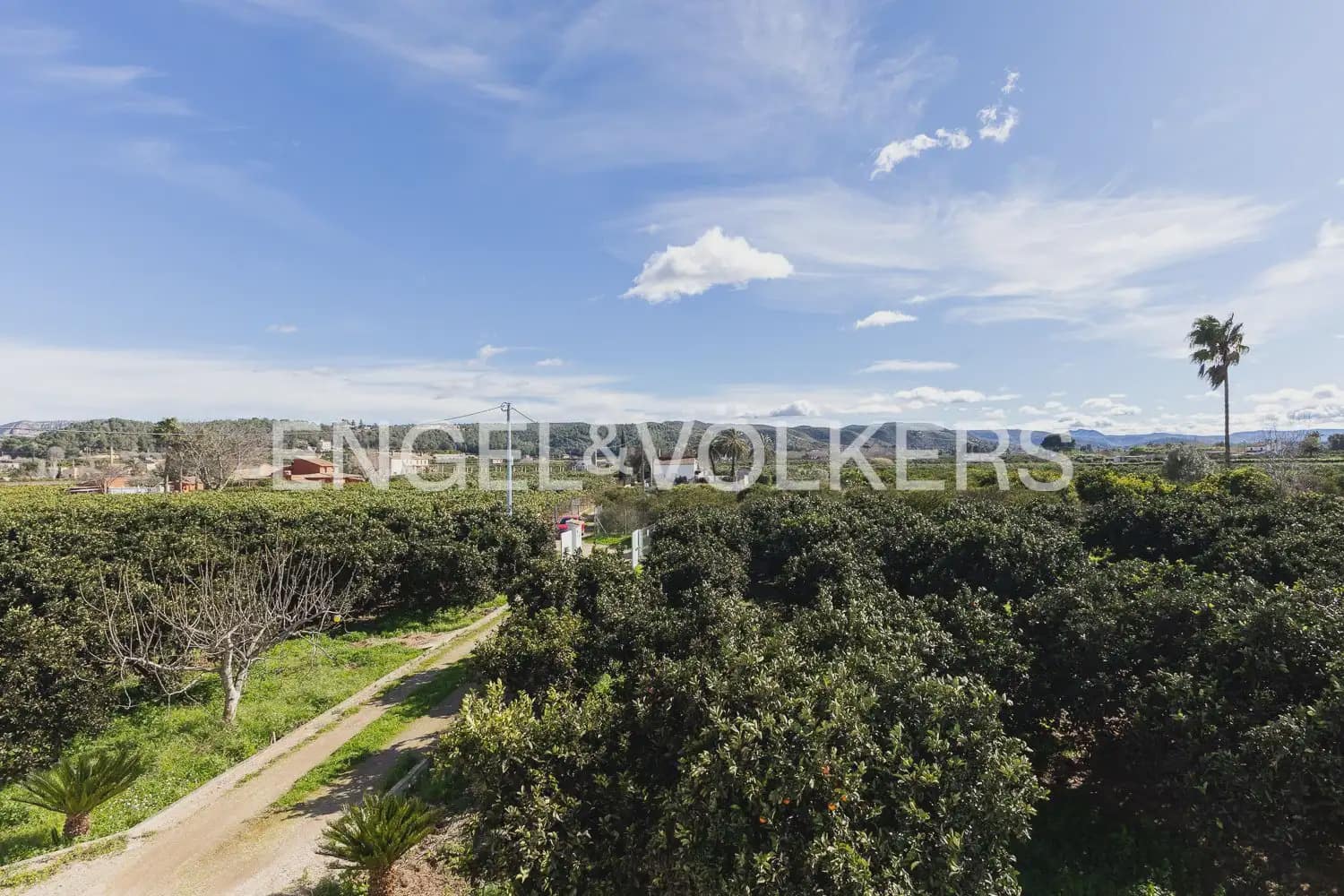 4 bedroom Finca/Country House for sale in Carcaixent with pool garage - € 580,000 (Ref: 9898015)