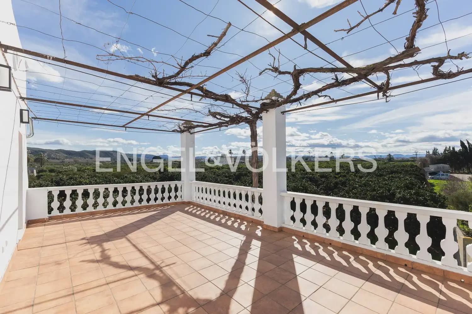 4 bedroom Finca/Country House for sale in Carcaixent with pool garage - € 580,000 (Ref: 9898015)