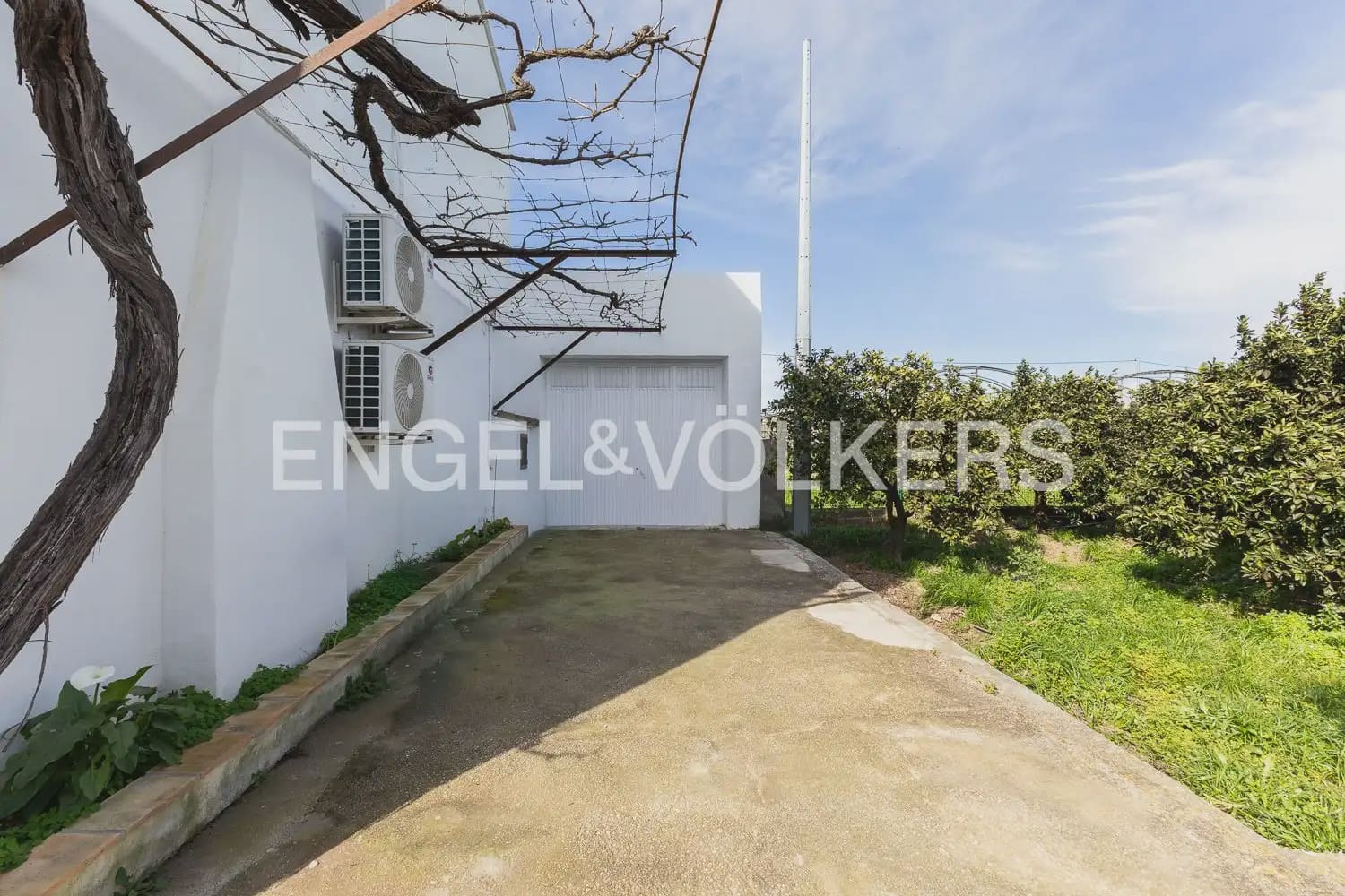 4 bedroom Finca/Country House for sale in Carcaixent with pool garage - € 580,000 (Ref: 9898015)