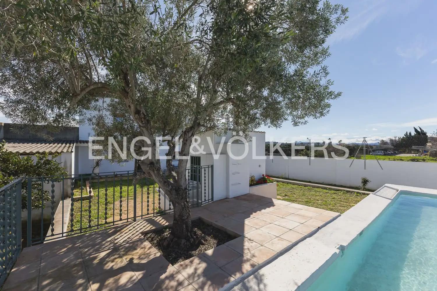 4 bedroom Finca/Country House for sale in Carcaixent with pool garage - € 580,000 (Ref: 9898015)