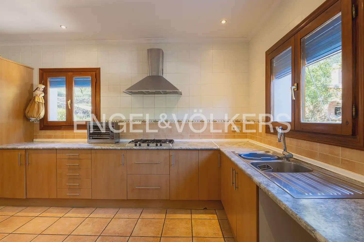 12 slaapkamer Halfvrijstaande villa te koop in Jalon / Xalo met zwembad garage - € 895.000 (Ref: 9898016)