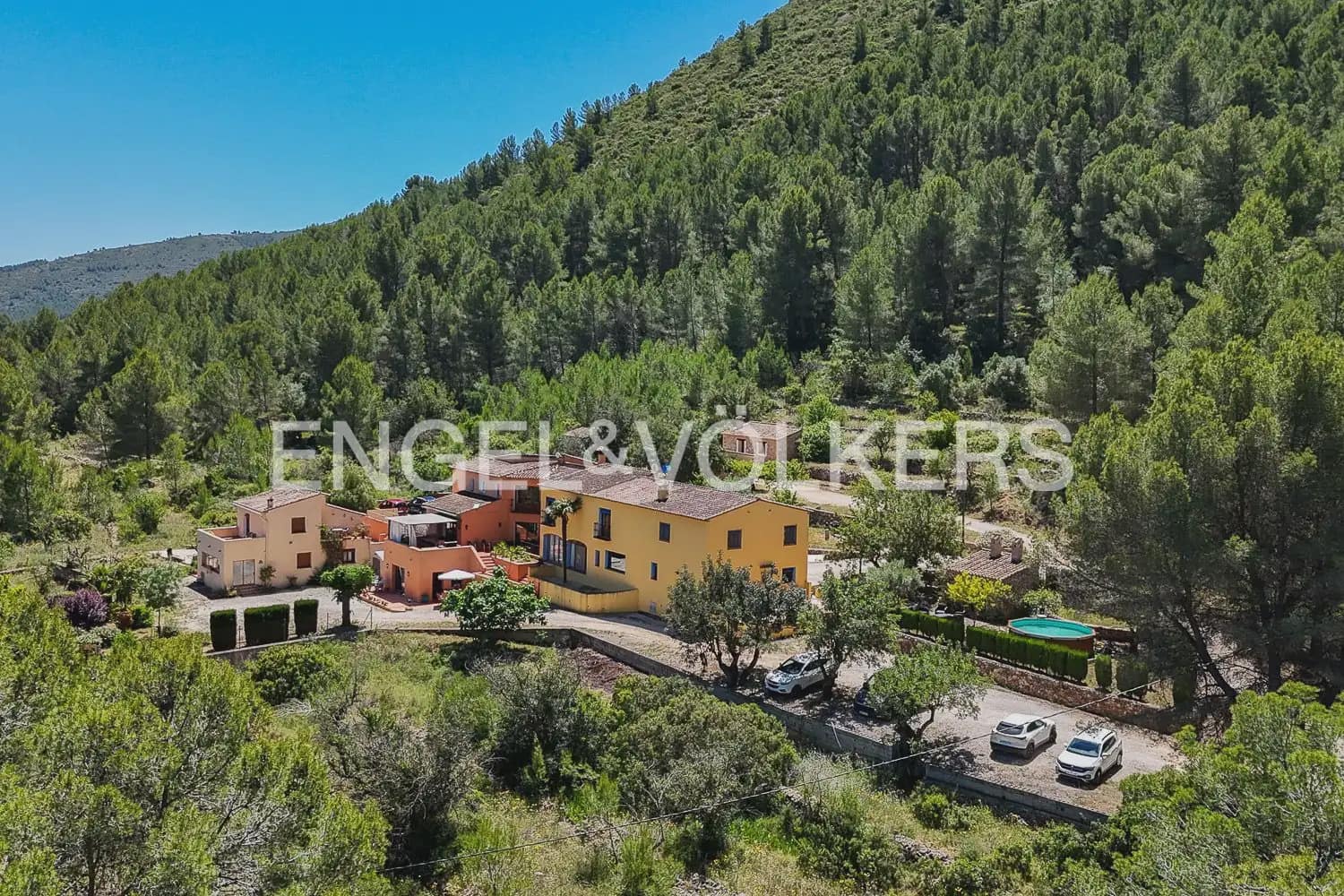 12 slaapkamer Halfvrijstaande villa te koop in Jalon / Xalo met zwembad garage - € 895.000 (Ref: 9898016)
