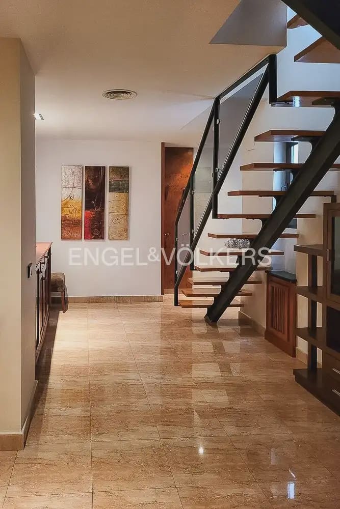 3 quarto Penthouse para arrendar em Valencia cidade - 3 500 € (Ref: 9898017)