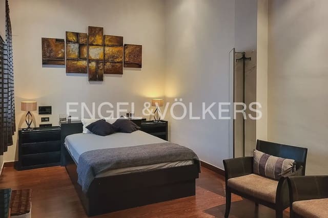 3 quarto Penthouse para arrendar em Sant Francesc, Valência cidade - 3 500 € (Ref: 9898017)