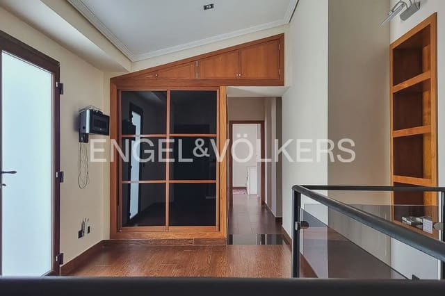3 quarto Penthouse para arrendar em Sant Francesc, Valência cidade - 3 500 € (Ref: 9898017)