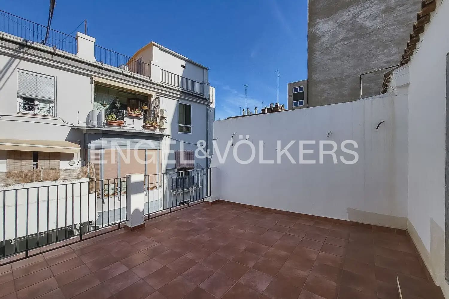 3 quarto Penthouse para arrendar em Valencia cidade - 3 500 € (Ref: 9898017)