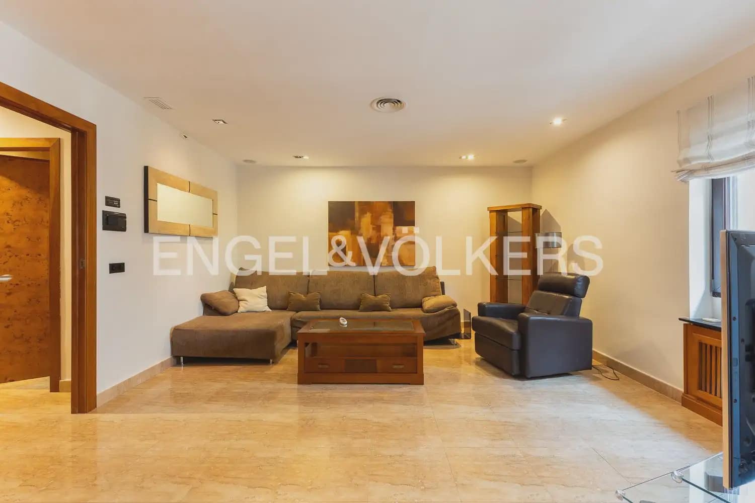 3 makuuhuone Kattohuoneisto vuokrattavana paikassa Valencia kaupunki - 3 400 € (Ref: 9898017)