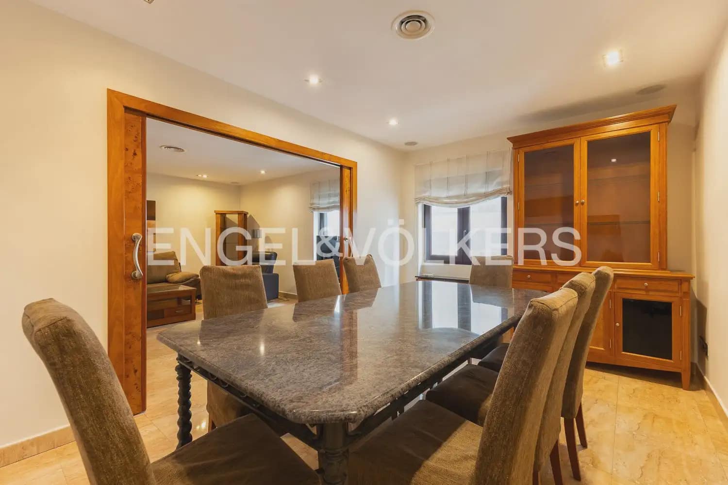 3 makuuhuone Kattohuoneisto vuokrattavana paikassa Valencia kaupunki - 3 400 € (Ref: 9898017)