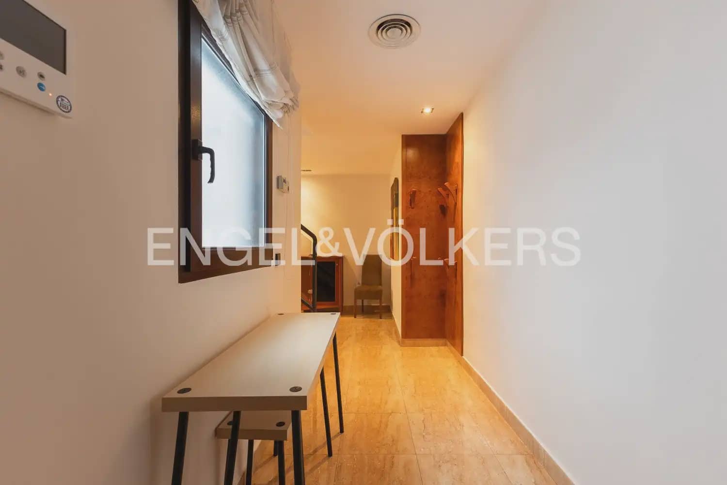 3 makuuhuone Kattohuoneisto vuokrattavana paikassa Valencia kaupunki - 3 400 € (Ref: 9898017)