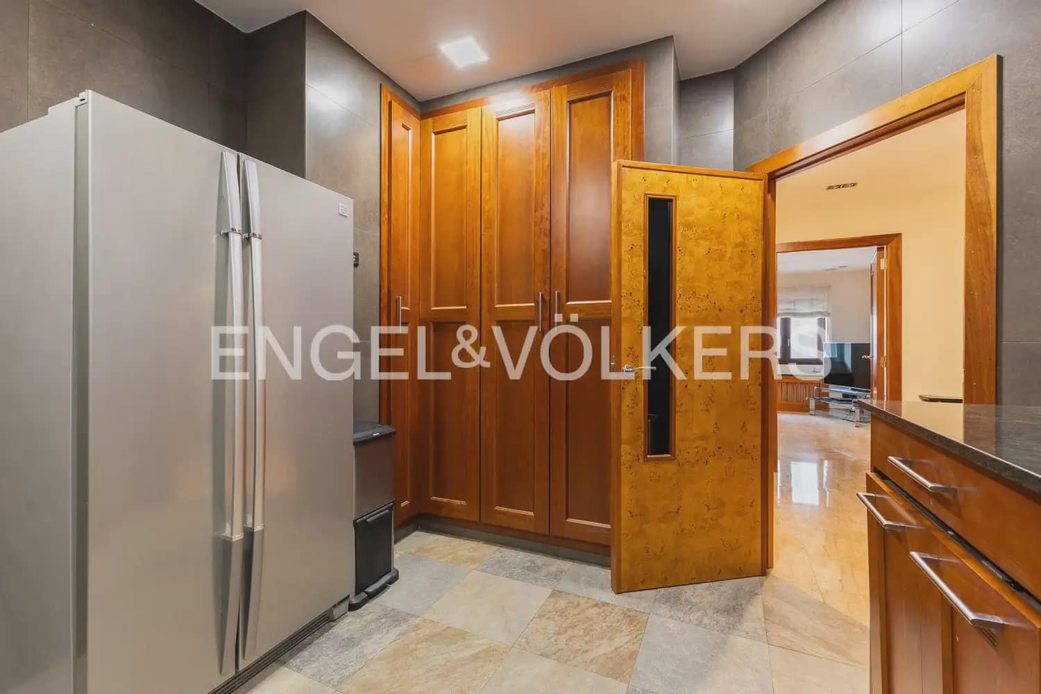 3 makuuhuone Kattohuoneisto vuokrattavana paikassa Valencia kaupunki - 3 400 € (Ref: 9898017)