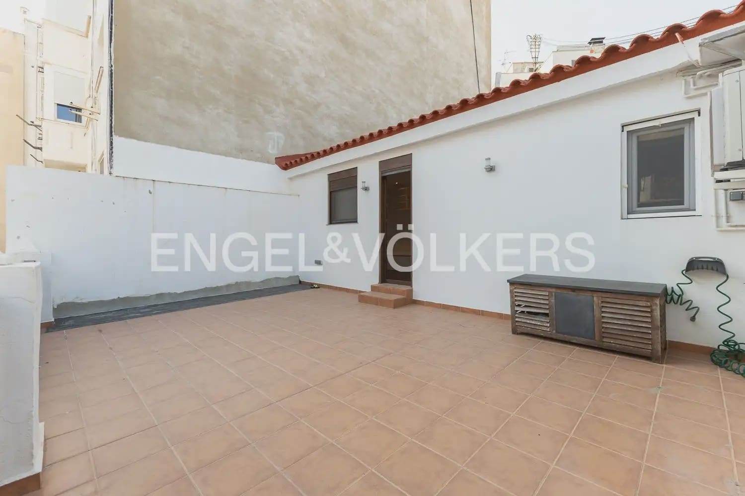 3 makuuhuone Kattohuoneisto vuokrattavana paikassa Valencia kaupunki - 3 400 € (Ref: 9898017)