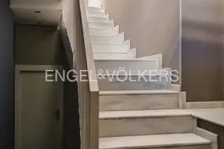Ático de 2 habitaciones en València ciudad en alquiler - 2.600 € (Ref: 9898018)