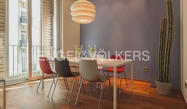 2 slaapkamer Penthouse te huur in Sant Francesc, Valencia stad - € 2.600 (Ref: 9898018)