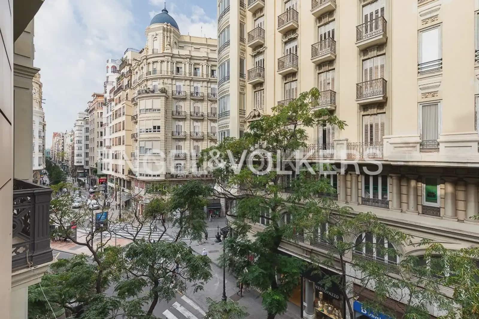Ático de 2 habitaciones en València ciudad en alquiler - 2.600 € (Ref: 9898018)