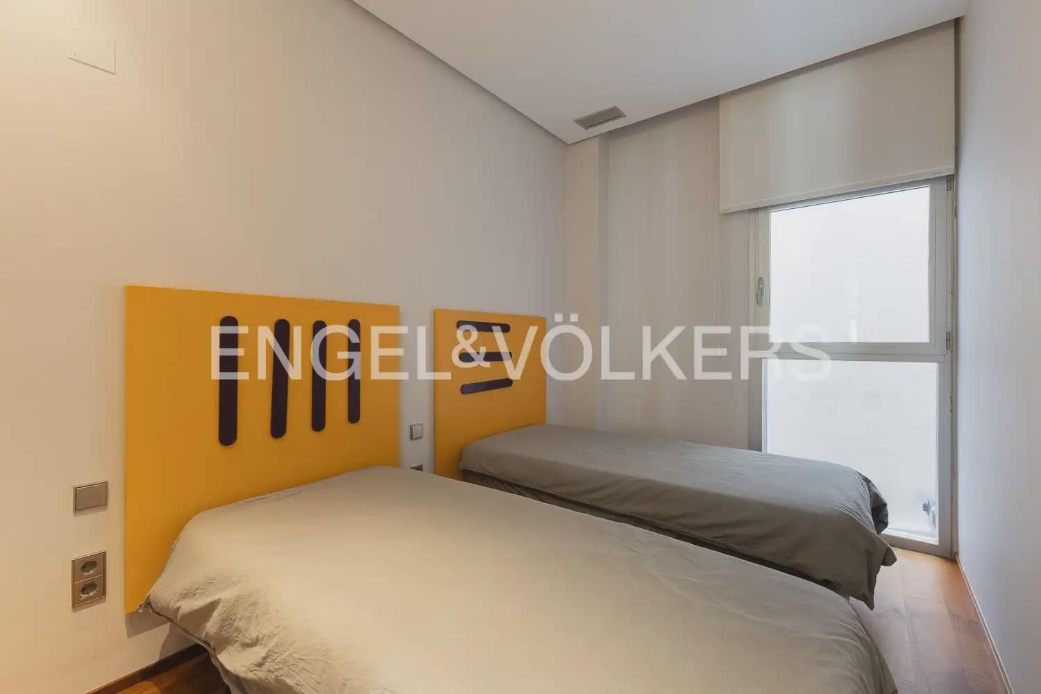 2 soveværelse Penthouse til leje i Valencia by - € 2.600 (Ref: 9898018)