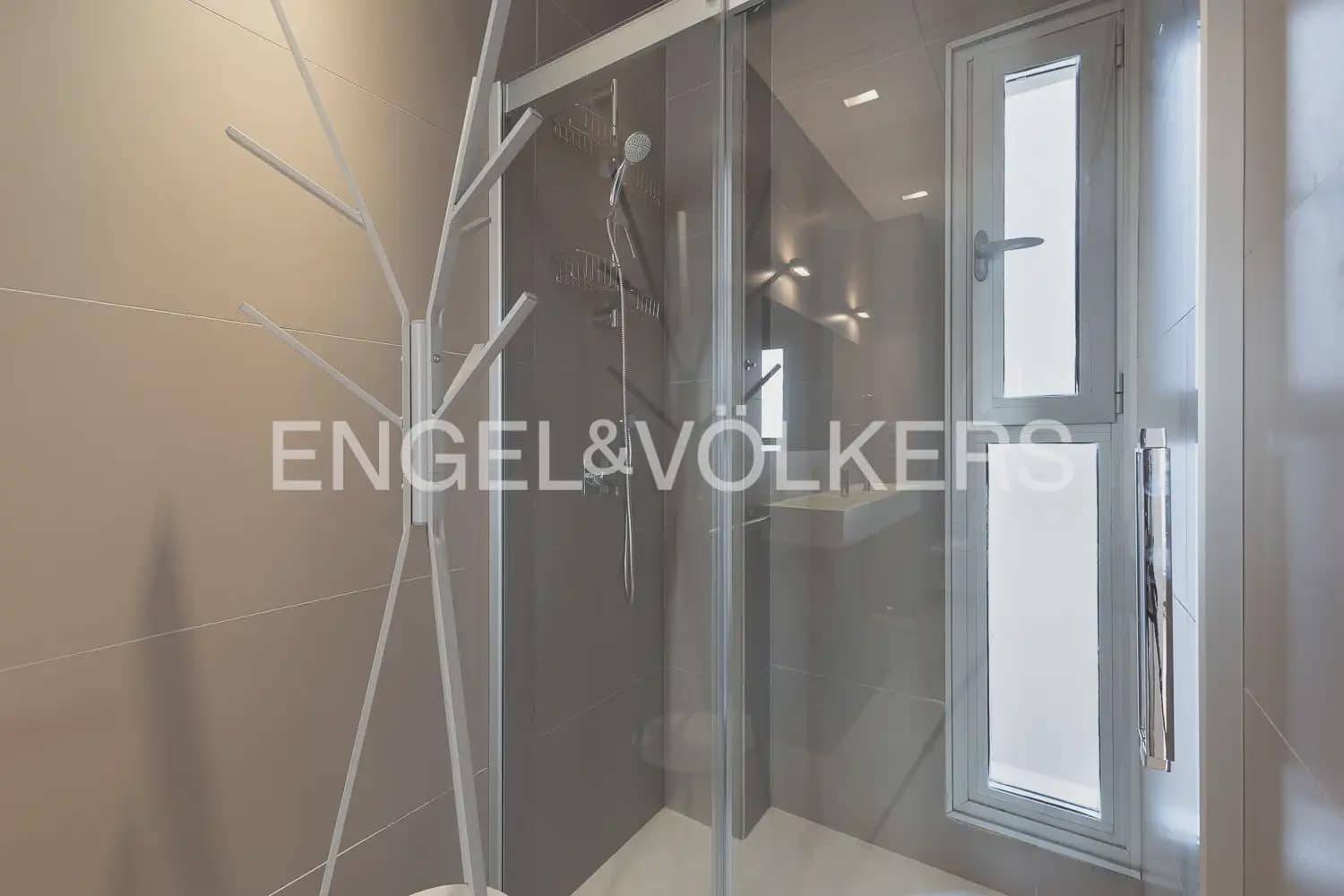 2 soveværelse Penthouse til leje i Valencia by - € 2.600 (Ref: 9898018)