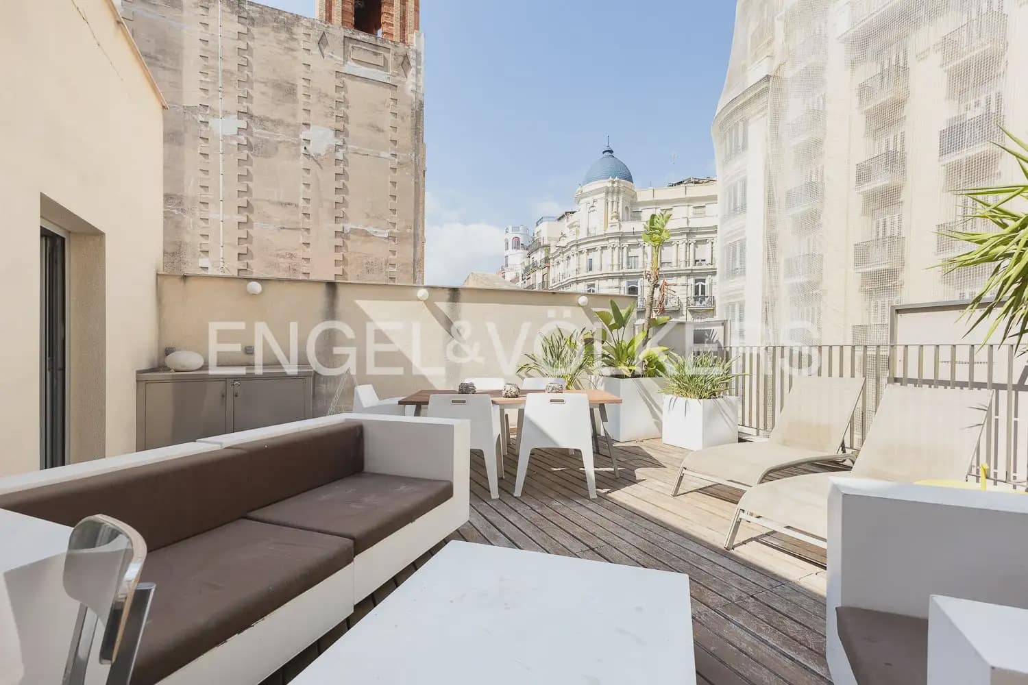 2 soveværelse Penthouse til leje i Valencia by - € 2.600 (Ref: 9898018)