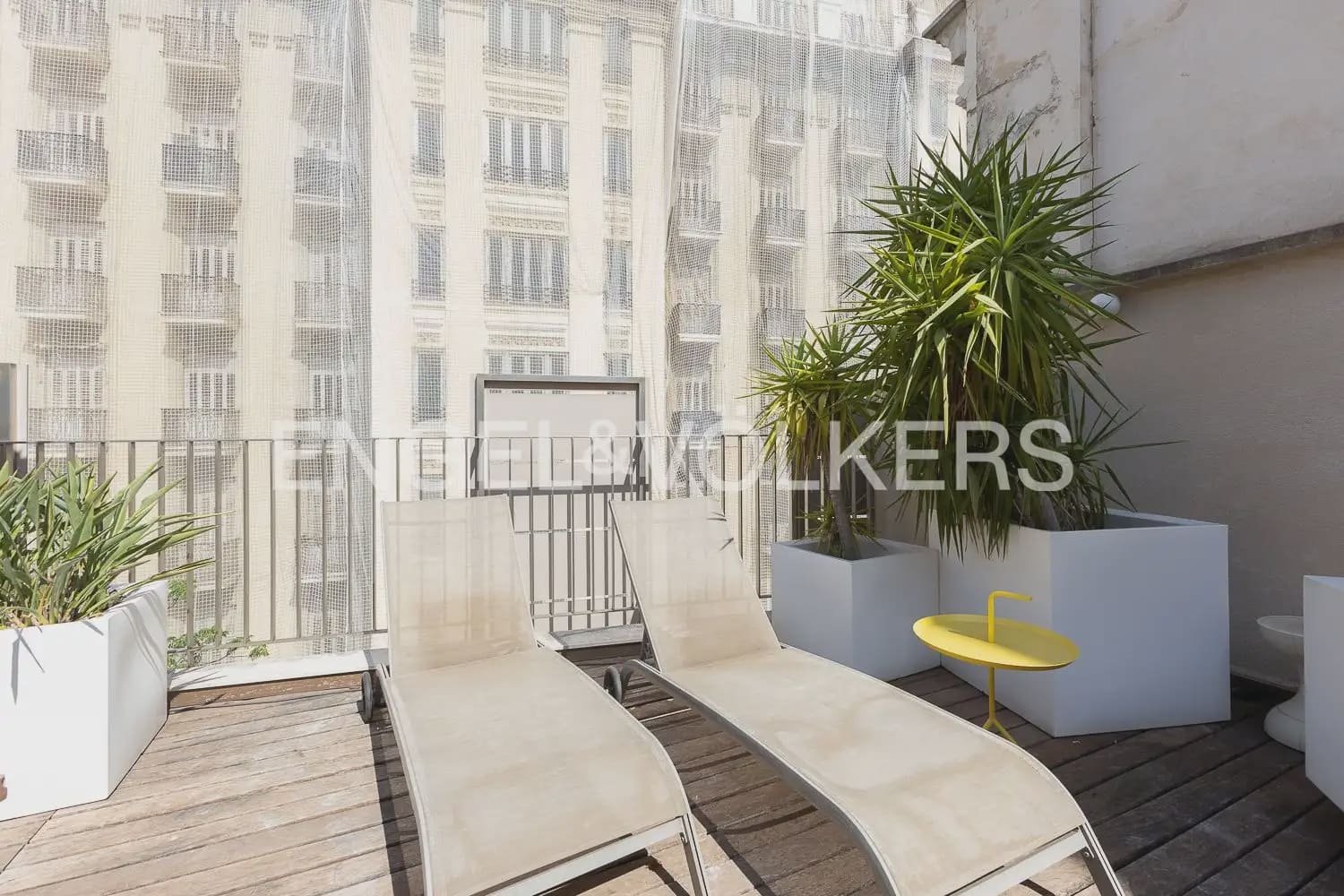 2 soveværelse Penthouse til leje i Valencia by - € 2.600 (Ref: 9898018)