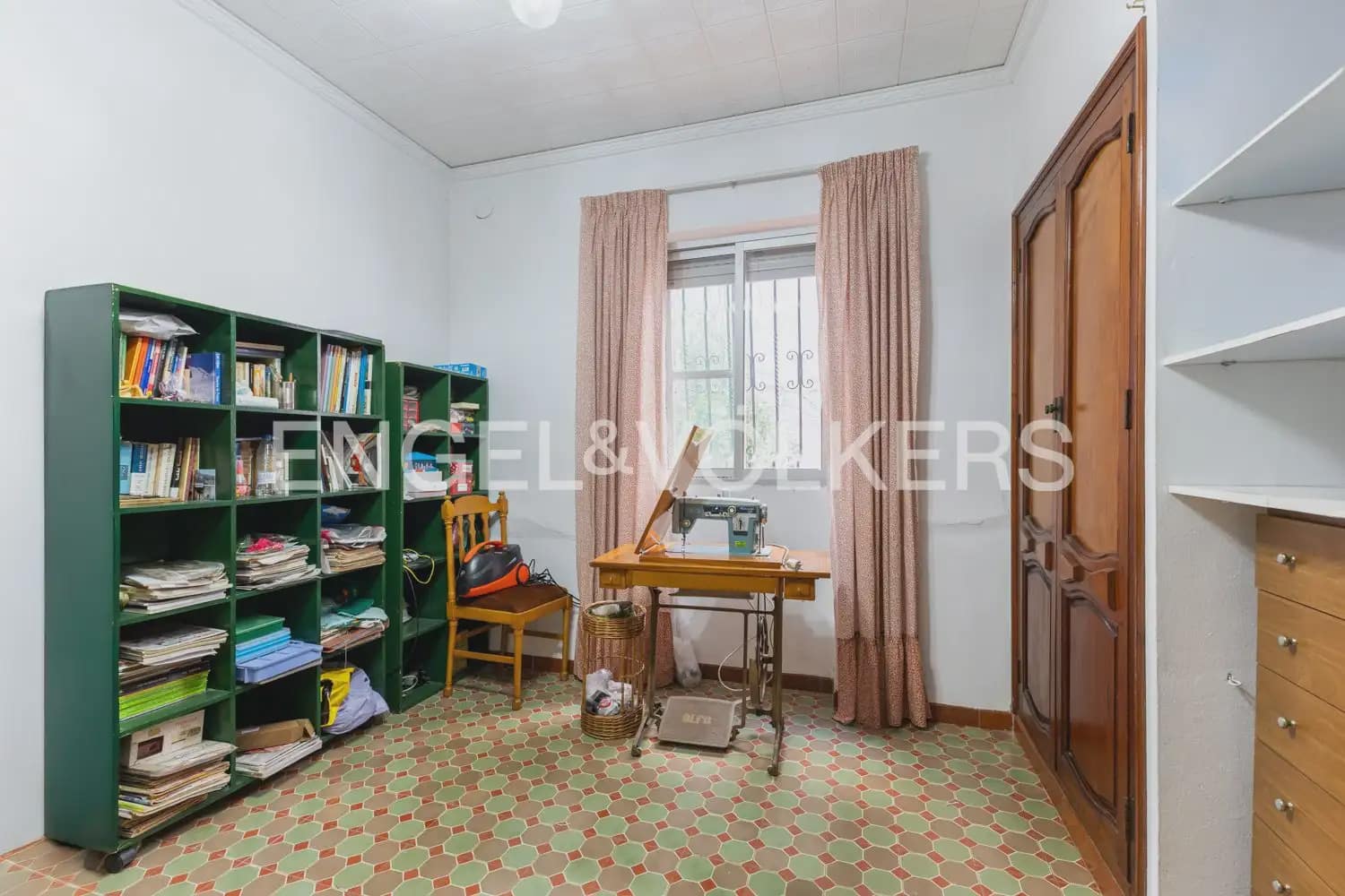 5 bedroom Townhouse for sale in Rafelguaraf with pool garage - € 215,000 (Ref: 9898019)
