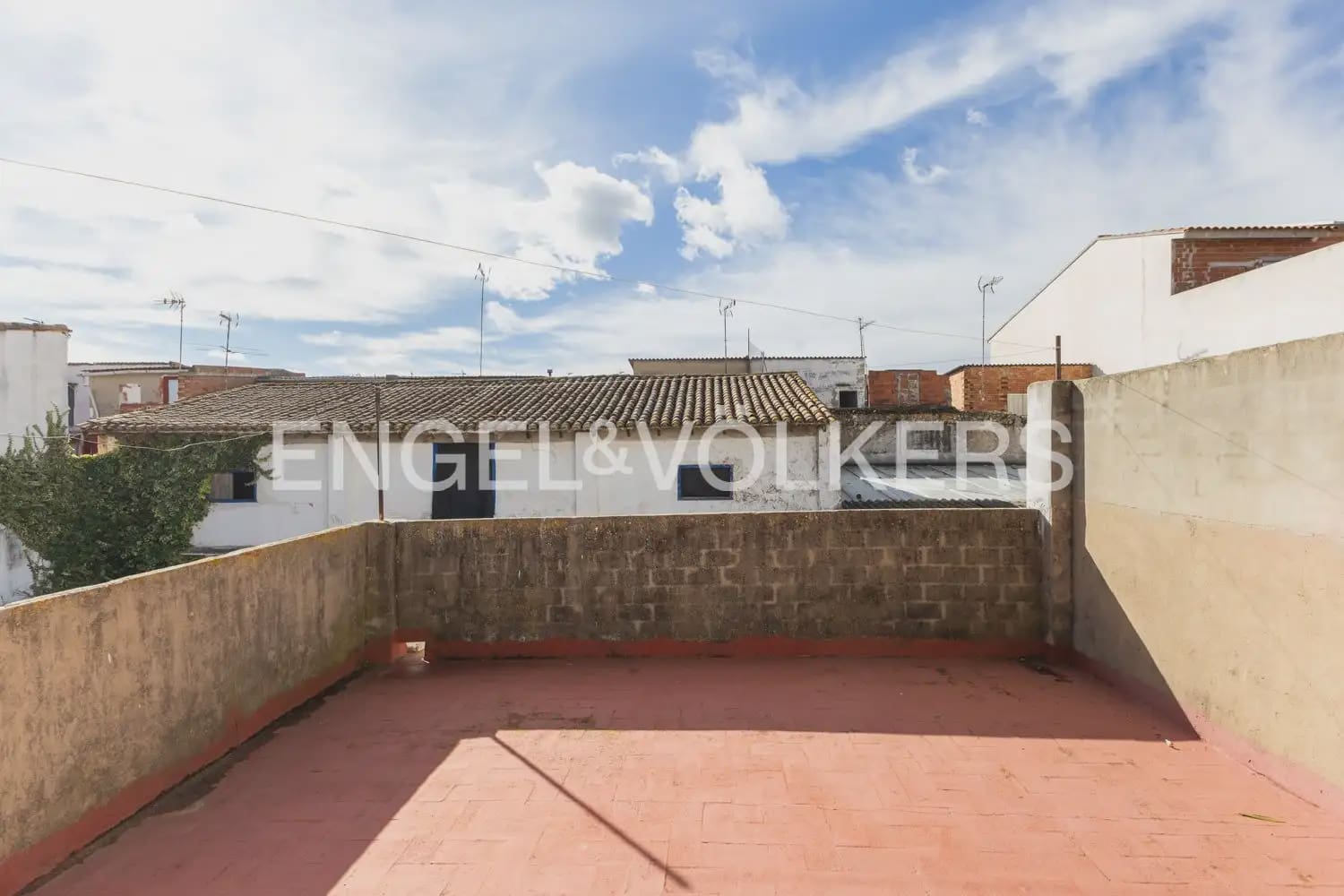 5 bedroom Townhouse for sale in Rafelguaraf with pool garage - € 215,000 (Ref: 9898019)