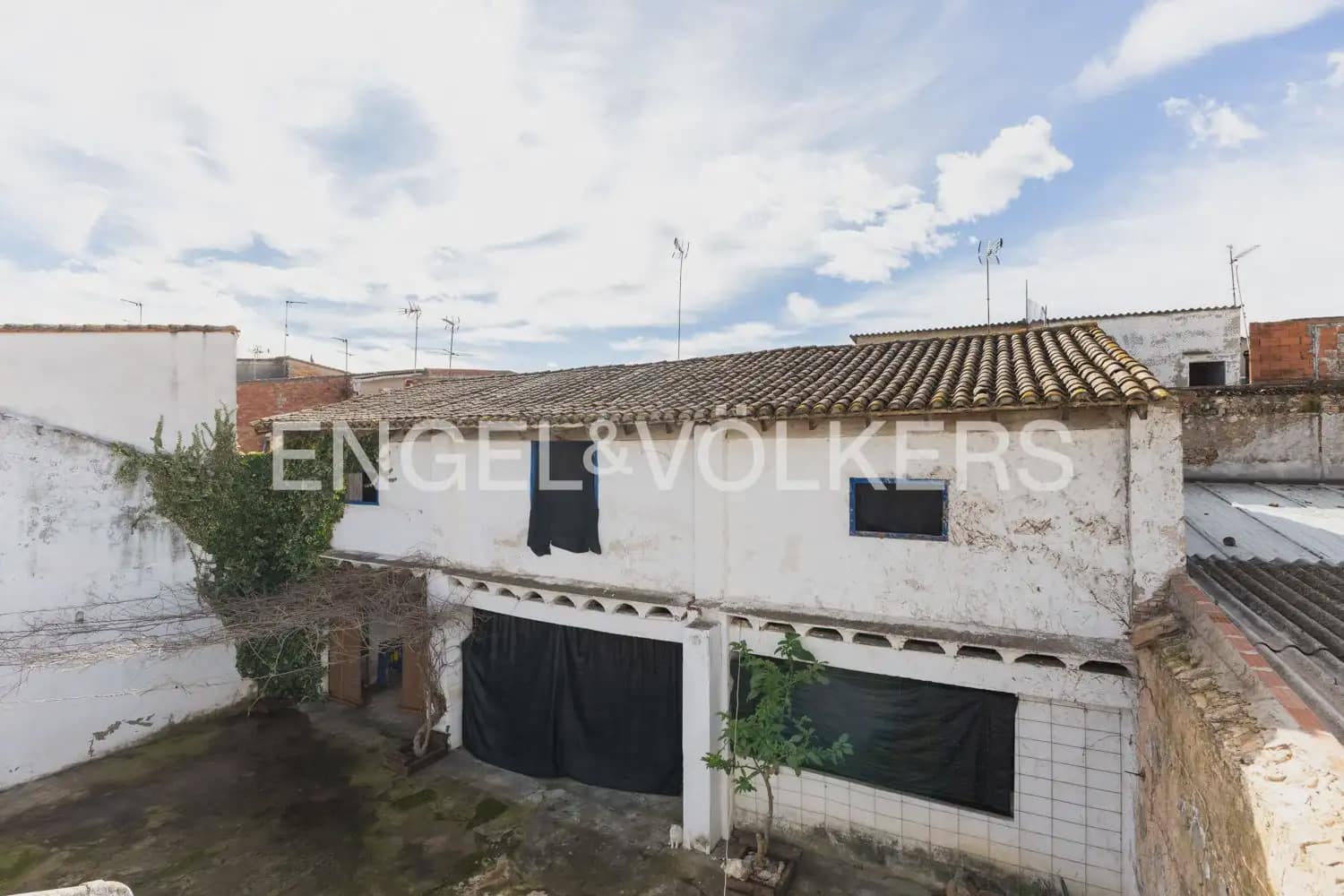 5 bedroom Townhouse for sale in Rafelguaraf with pool garage - € 215,000 (Ref: 9898019)