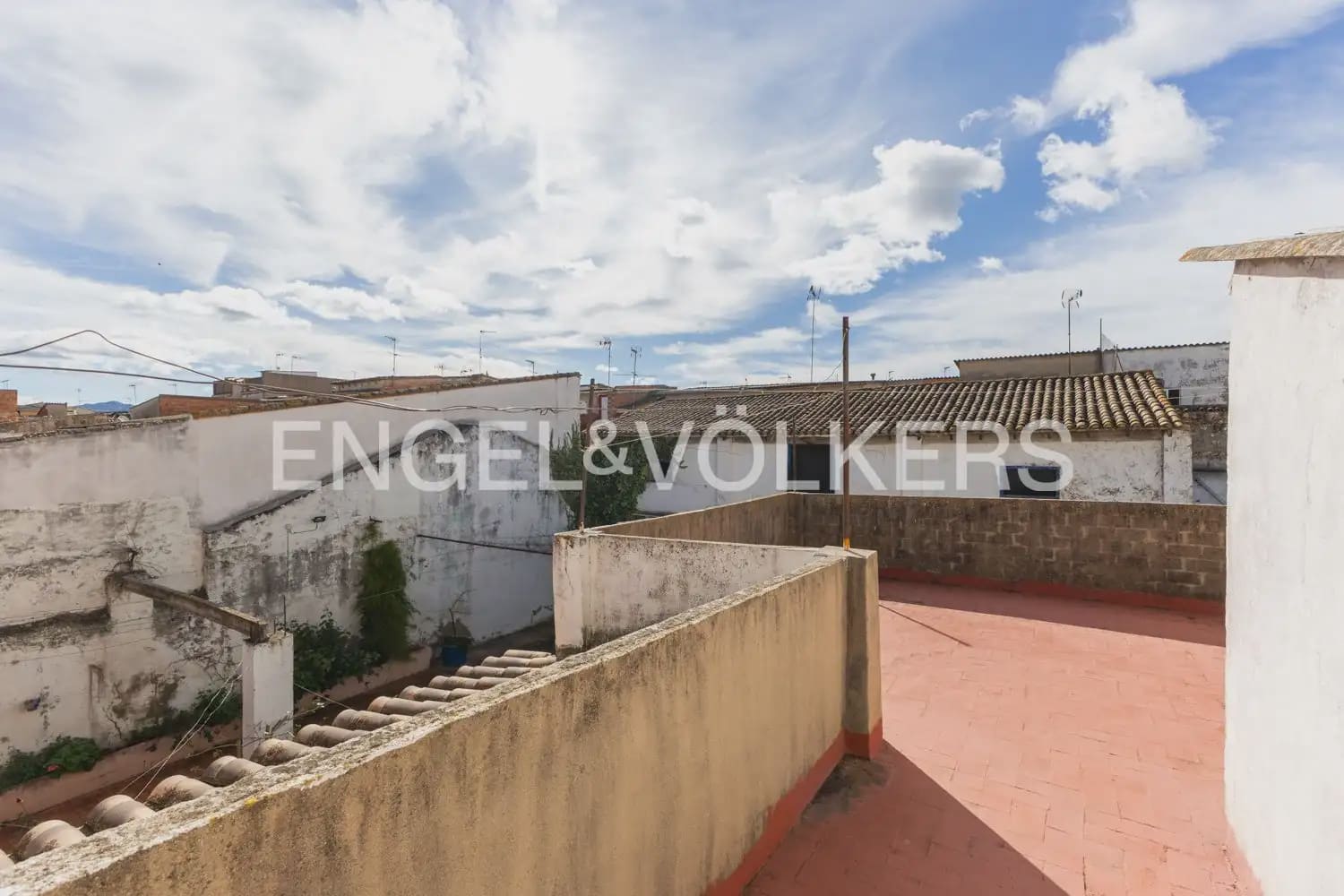5 bedroom Townhouse for sale in Rafelguaraf with pool garage - € 215,000 (Ref: 9898019)