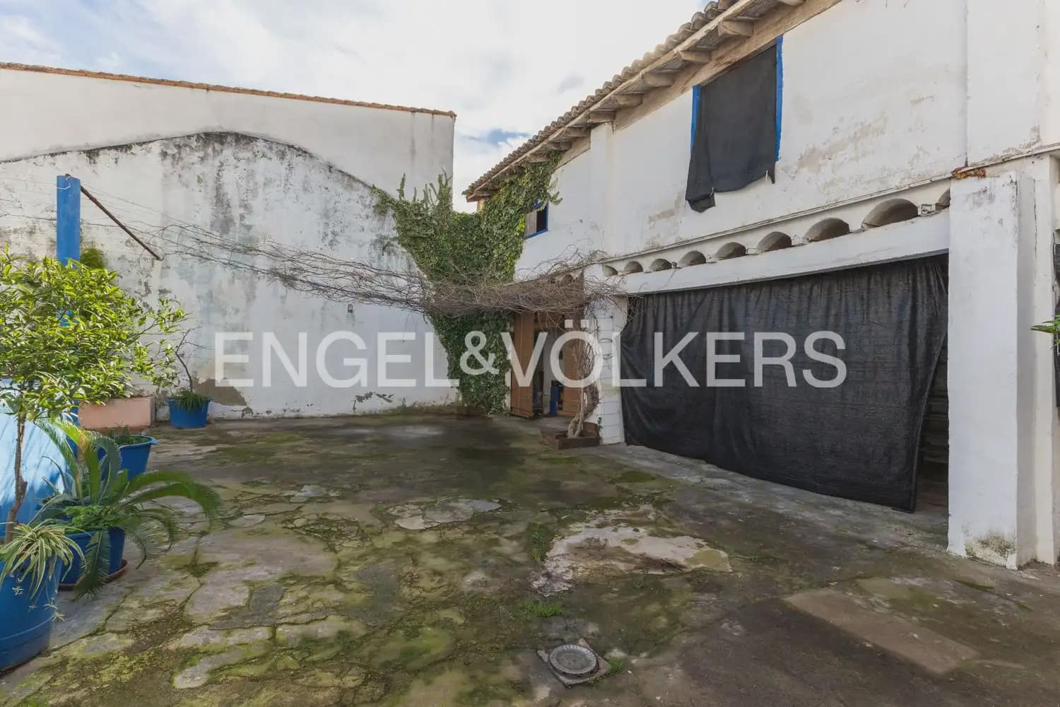 5 bedroom Townhouse for sale in Rafelguaraf with pool garage - € 215,000 (Ref: 9898019)