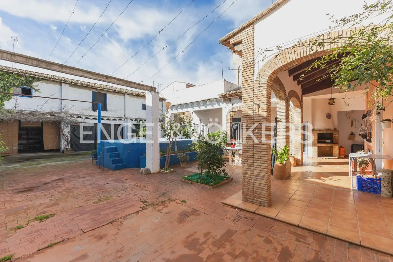 5 bedroom Townhouse for sale in Rafelguaraf with pool garage - € 215,000 (Ref: 9898019)