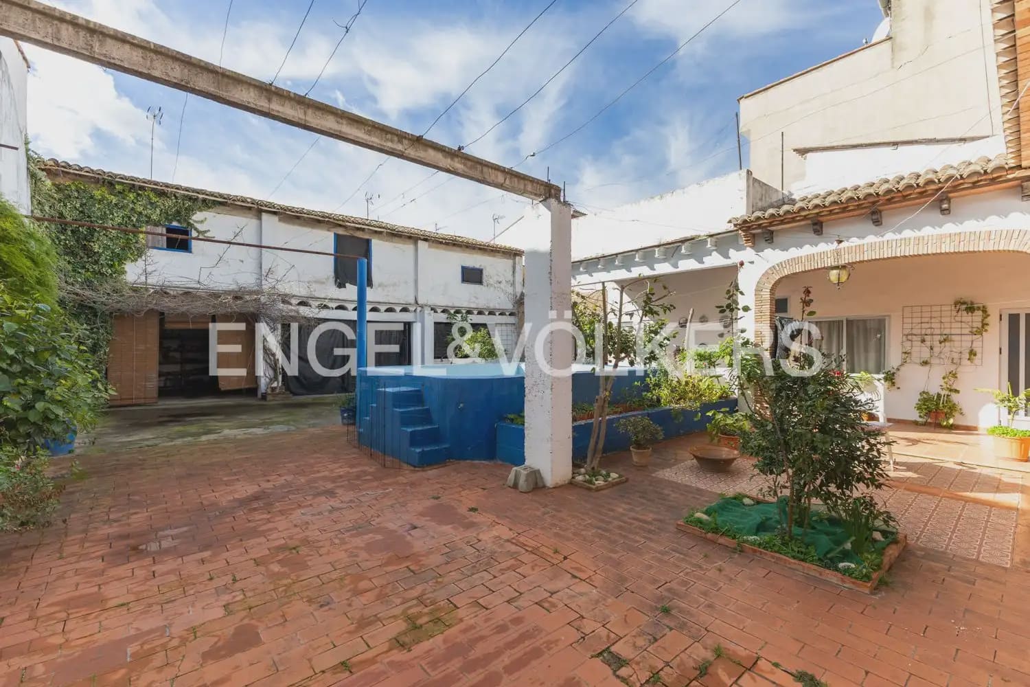 5 bedroom Townhouse for sale in Rafelguaraf with pool garage - € 215,000 (Ref: 9898019)
