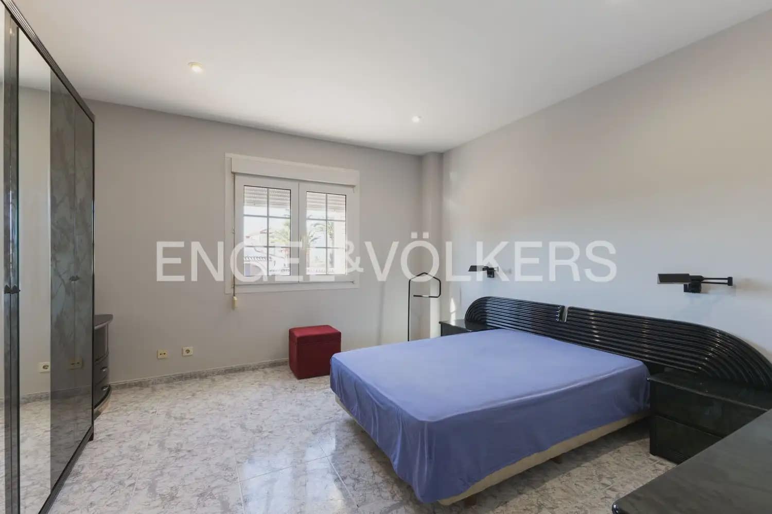 12 bedroom Villa for sale in Benicarlo with pool garage - € 875,000 (Ref: 9898020)